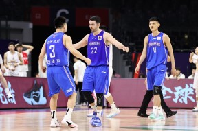 米乐M6-云南队惨败对手，提前告别季后赛希望