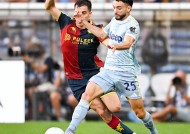 米乐APP-包含利物浦客场战平曼城，维持不败纪录的词条