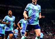 米乐APP-球员状态不稳定，精神抖擞期待下一场比赛(球员们完全不在状态,结果以23输掉了比赛)